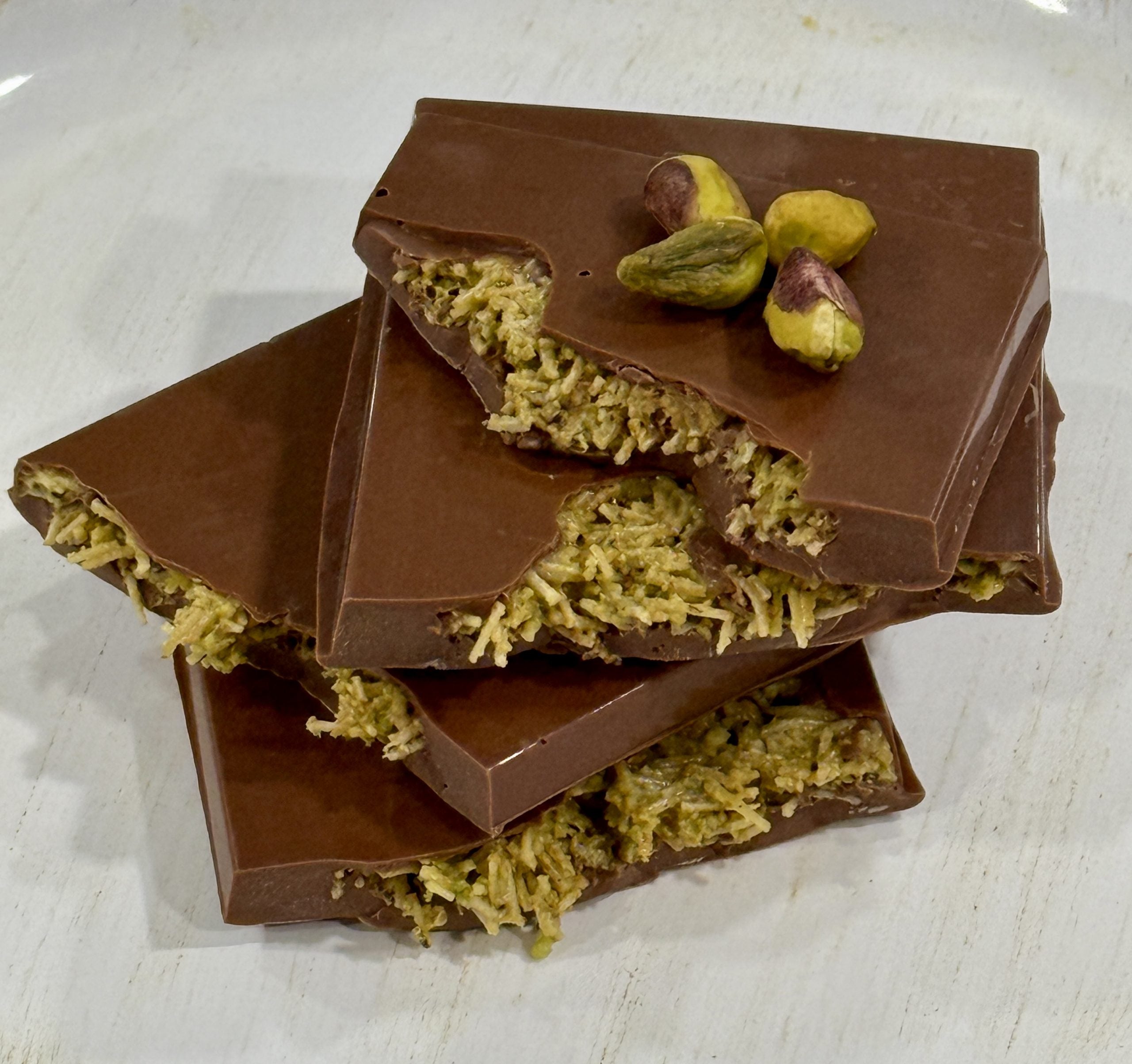 Dubai Chocolate Bar – Pistachio, Kataifi & Tahini